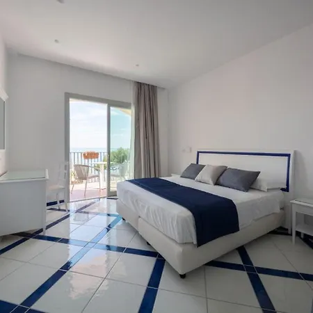 San Francesco 4*
