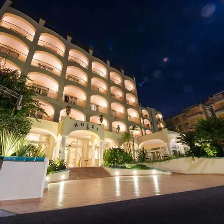 Hotell San Francesco 4*